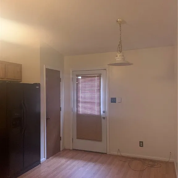 432 Edgewater Rd — Photo 9