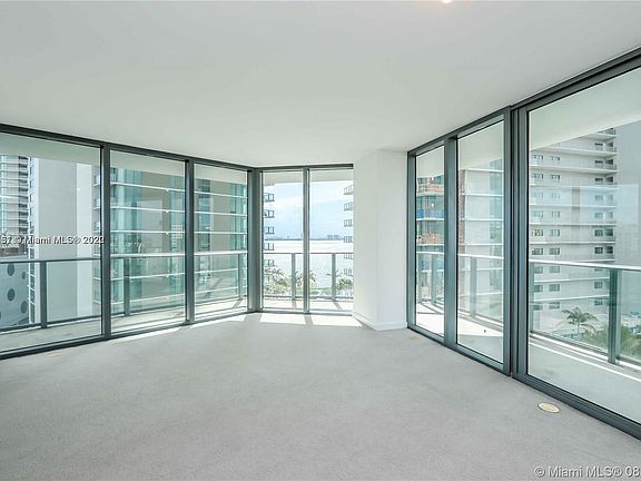 5th image of 501 NE 31st St Unit 806