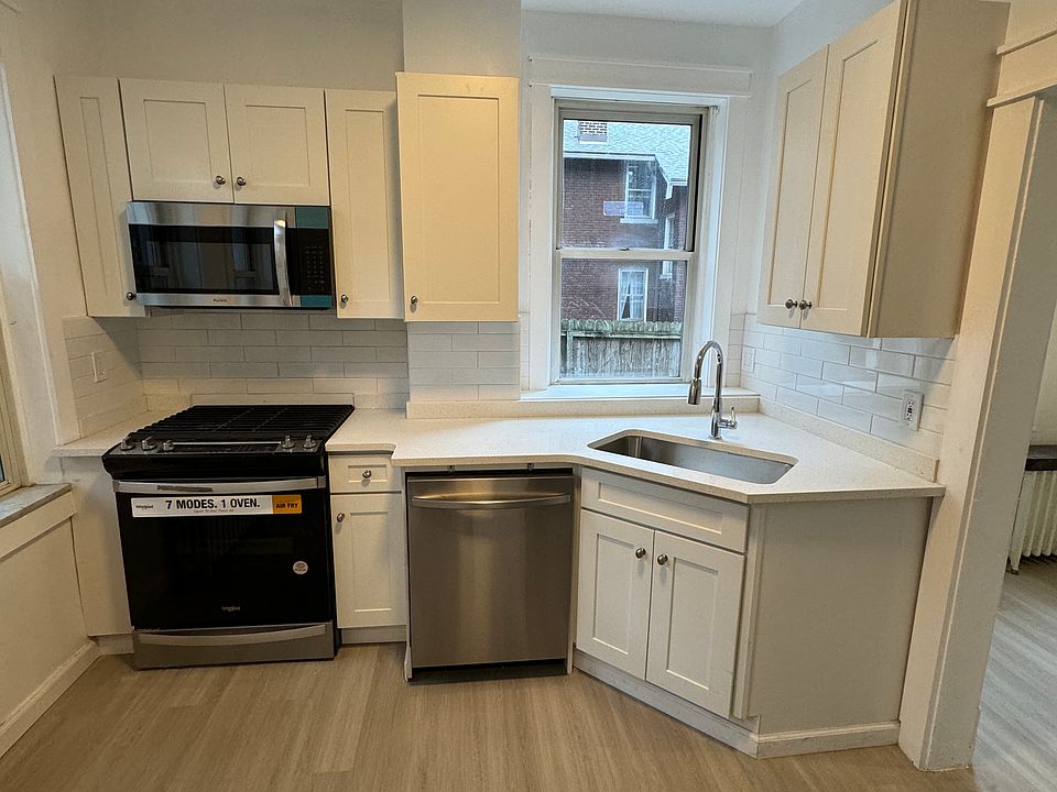 1st image of 496 Gettysburg St Floor 2