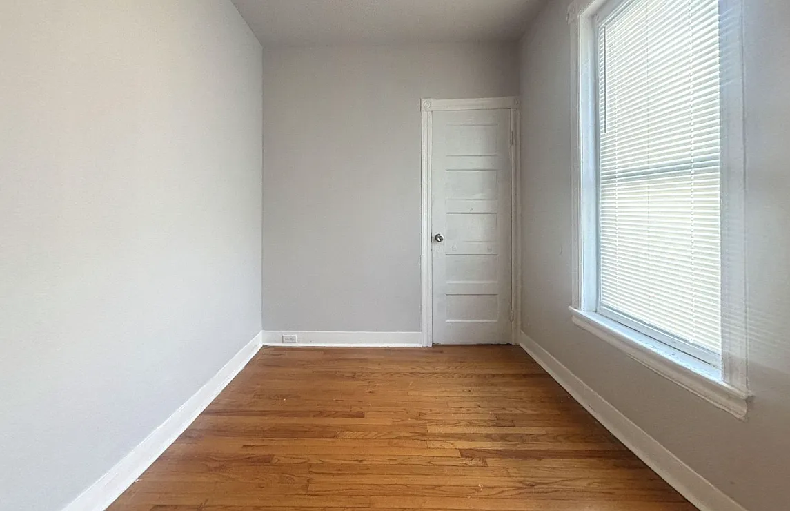 5637 Lansdowne Avenue - 1 — Photo 2