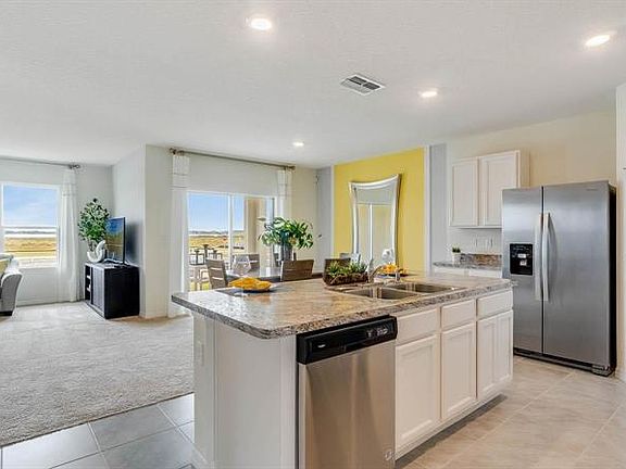 5th image of 313 Sofia Ln