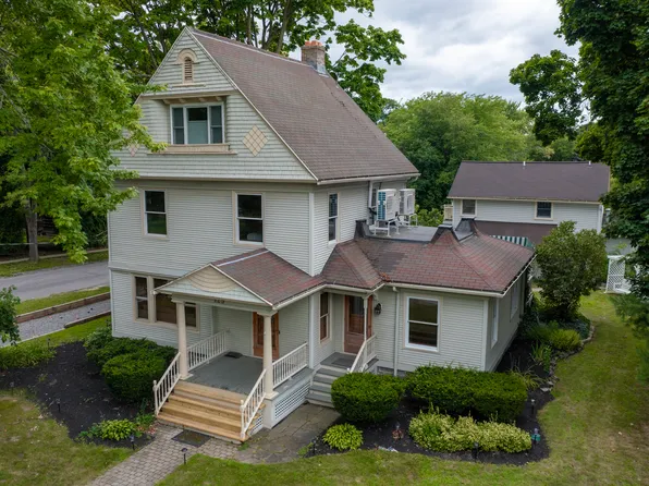 125 S 5th St, Lewiston, NY 14092