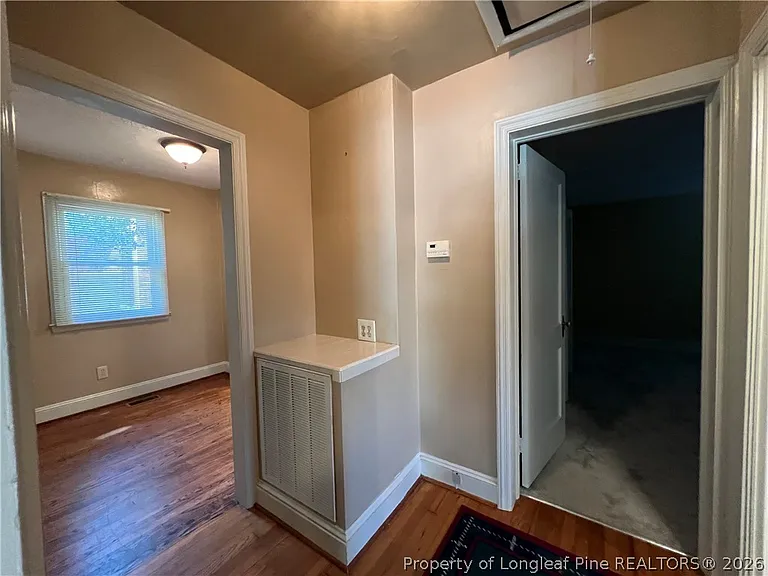 211 Ellington St — Photo 2