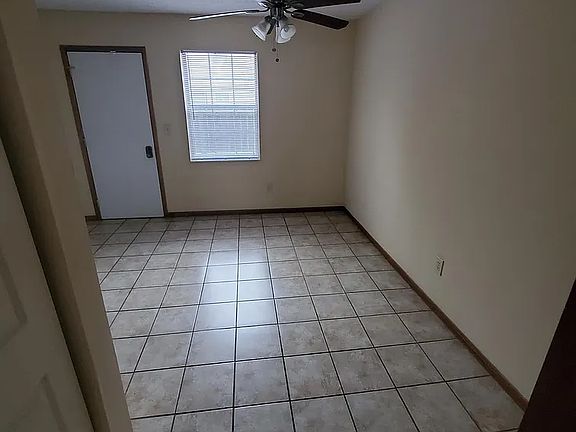 3rd image of 2574 Sandbury Blvd