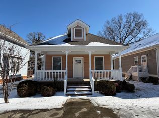 815 Green Oaks St, Greensboro, NC 27401