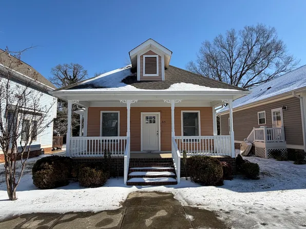 815 Green Oaks St, Greensboro, NC 27401