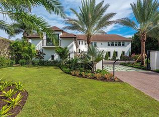3595 Gin Ln, Naples, FL 34102