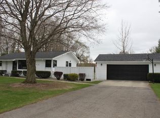 7967 Hively Rd, Jackson, MI 49201