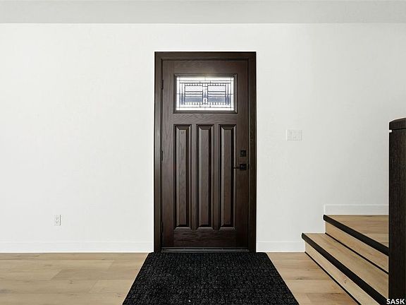 3rd image of 8 Thatcher ROAD