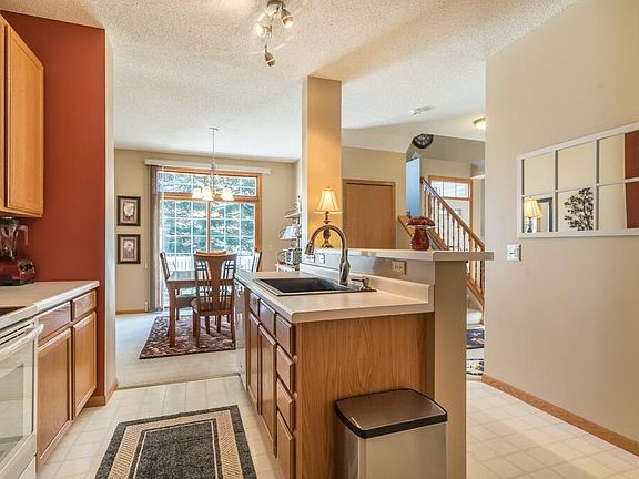 3rd image of 2672 Mallard Dr
