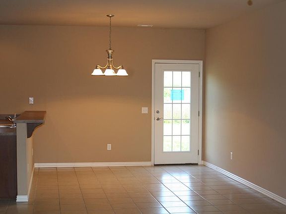 5th image of 3105 SW Windrift Ave #B