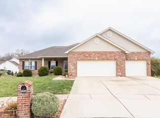 1011 Beaconsfield Ln, O Fallon, IL 62269