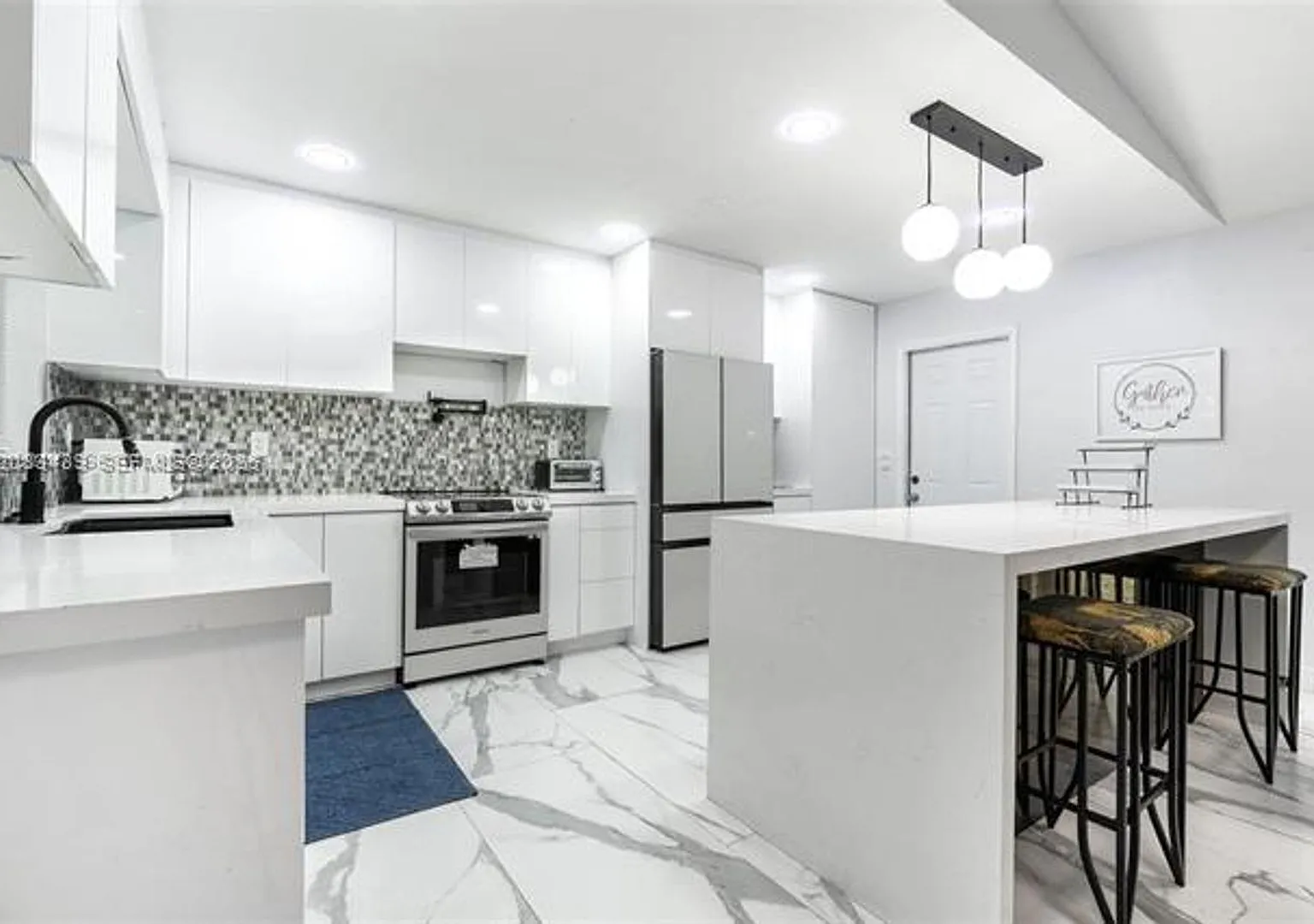 18525 NW 39th Ave # 18525, Miami Gardens, FL 33055 — Photo 1