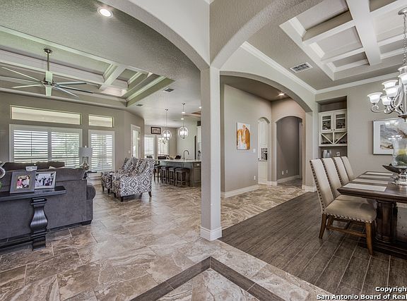 4th image of 275 Abrego Lake Dr