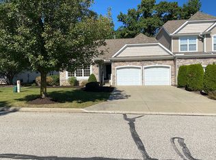 3491 River Rock Dr, Cuyahoga Falls, OH 44223