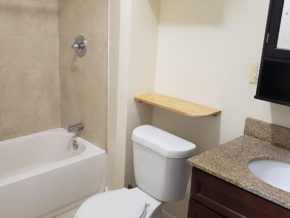 5th image of 1825 McKean St #1