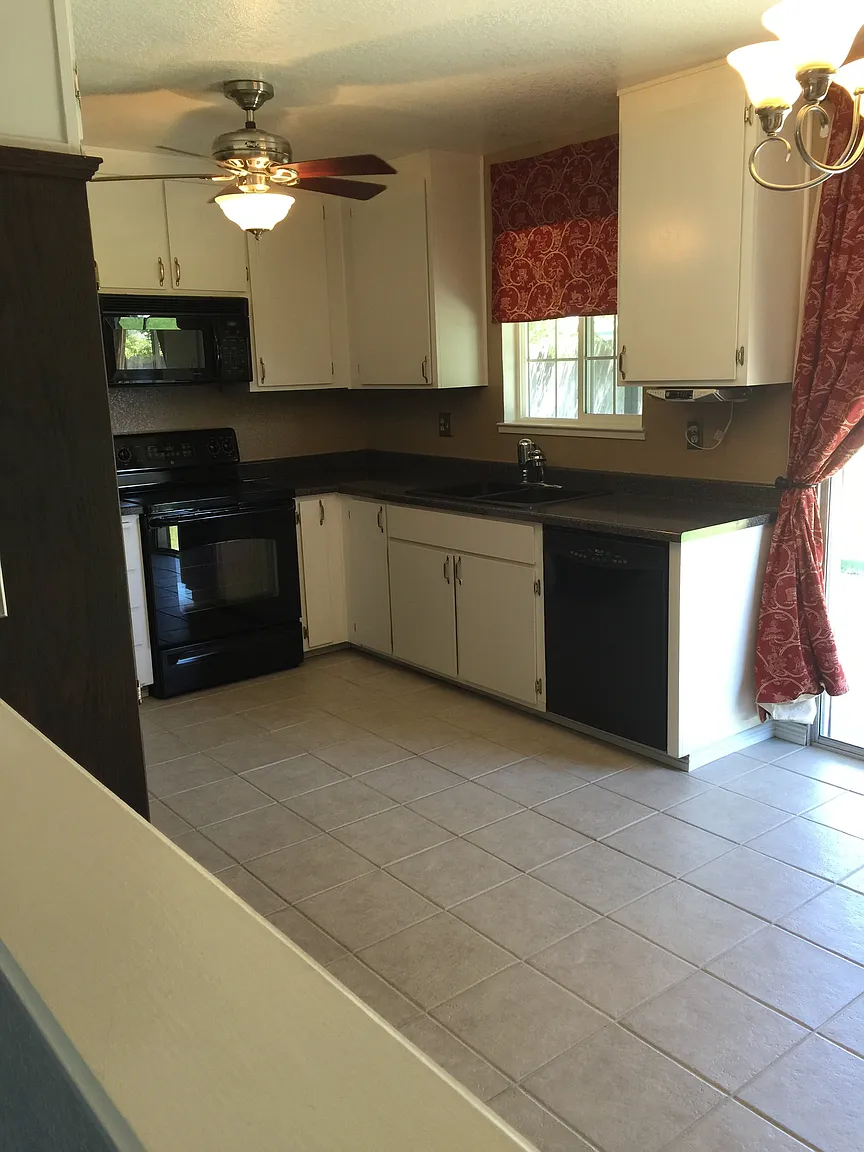 1465 W Denise Dr photo 1