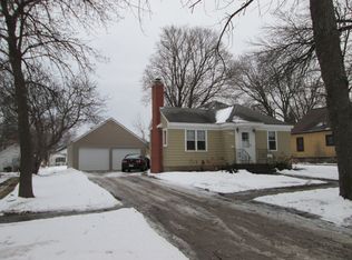 911 5th St S, Saint James, MN 56081