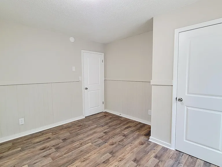 1306 Ragan Ave — Photo 5