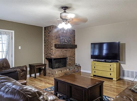 5th image of 6709 Finch Dr