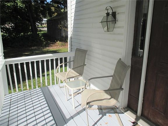 2nd image of 1102 Old Pines Trl
