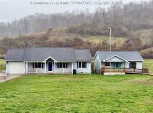 3395 Servia Elmira Rd, Duck, WV 25063