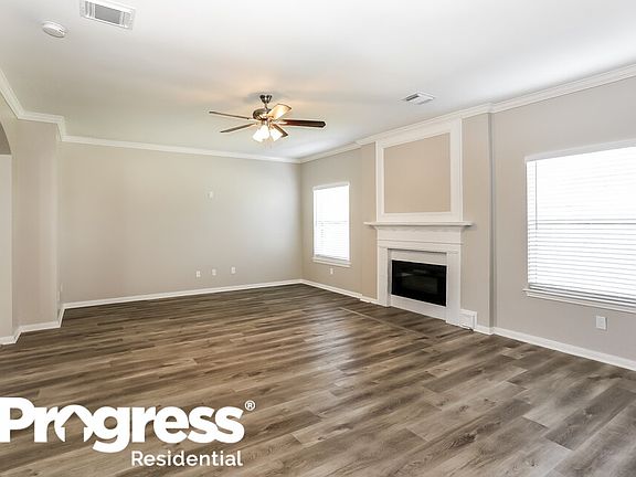 5th image of 3550 Aldridge Dr