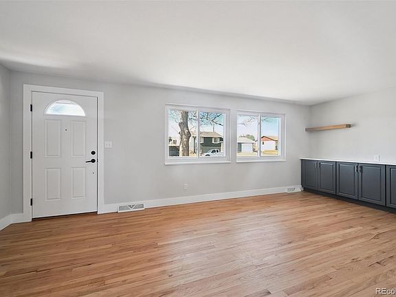 3rd image of 846 Oak Street