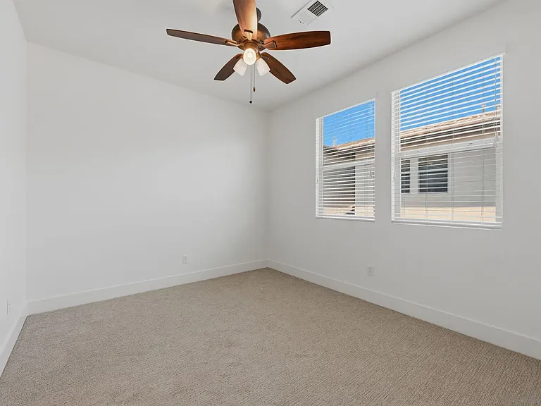 2440 Aperture Cir — Photo 19