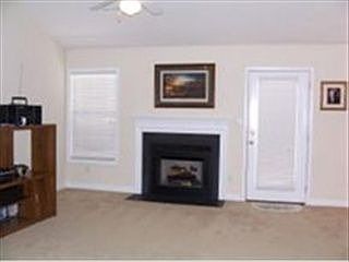 1st image of 910 Camden Ct