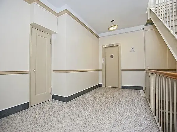 477 Central Park West image 10 of 13