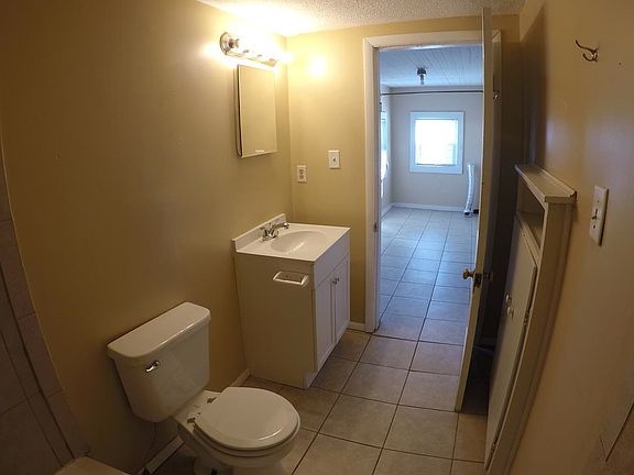 2nd image of 307 Harlan St