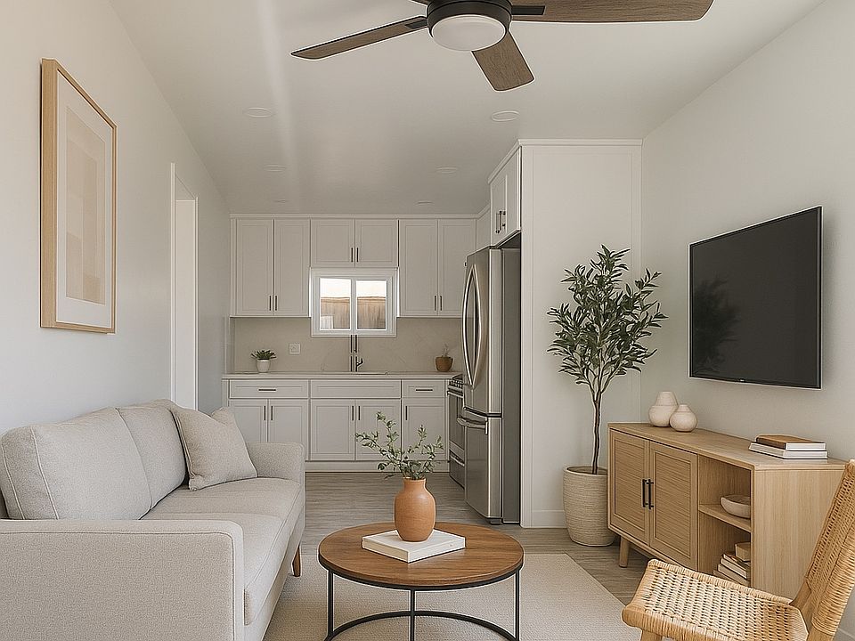 1st image of 4418 W Catalina Dr #1