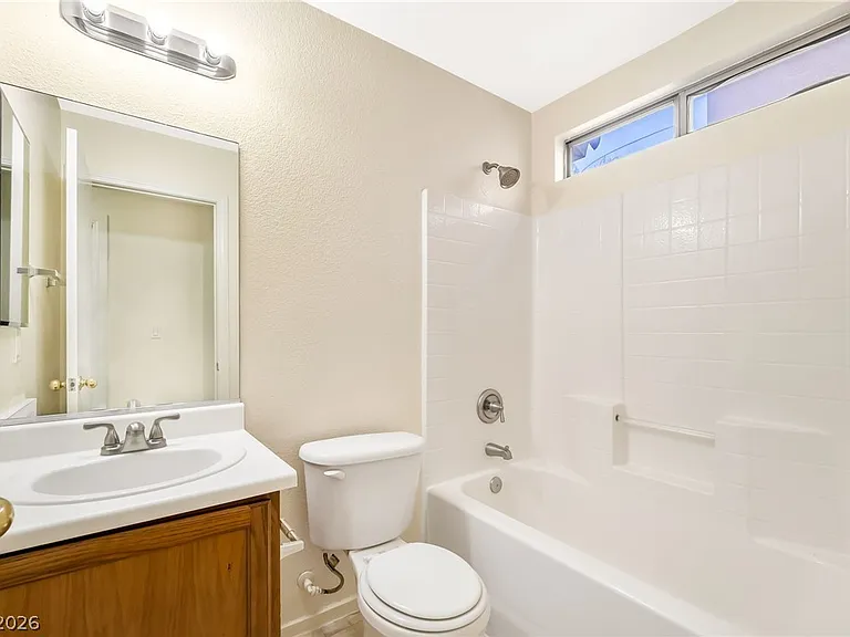 4849 Lone Grove Dr — Photo 13