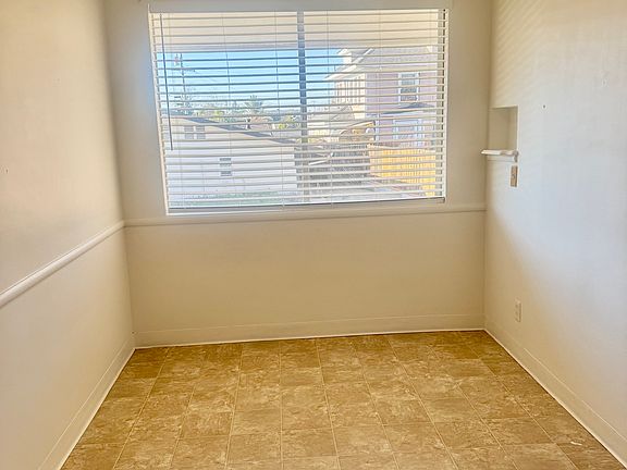 4th image of 1047 Rodeo Way #22