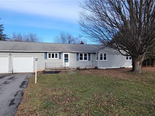 112 Fayette Cir, Fayetteville, NY 13066