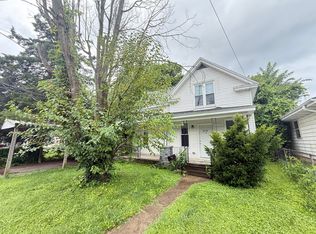 2137 N Delaware Ave, Springfield, MO 65803