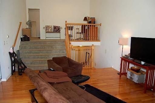 3rd image of 22404 Lakeshore Dr