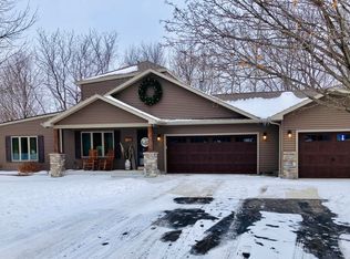 205 Heather Ln W, Brookings, SD 57006