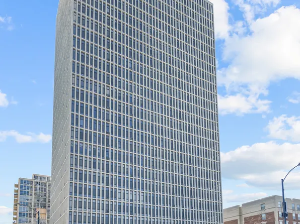 6700 S South Shore Dr APT 19K, Chicago, IL 60649