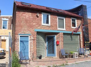 206 N Patrick St #A, Alexandria, VA 22314