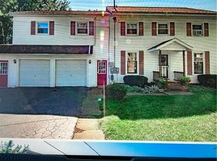 7594 Chestnut Ridge Rd, Lockport, NY 14094