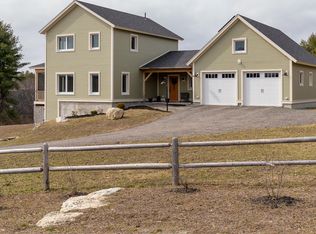 2 Rose Douglas Ln, Brunswick, ME 04011