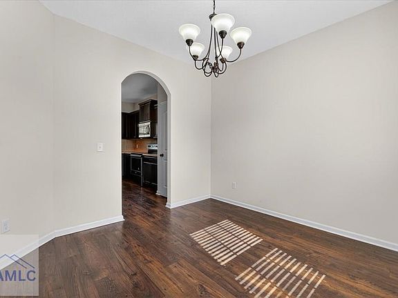 5th image of 1307 Evergreen Trl