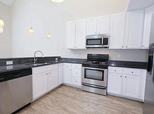 1656 Kenny Rd, Columbus, OH 43212