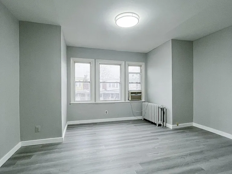4617 Sheffield Ave #2 — Photo 6