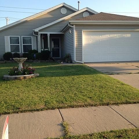1st image of 940 SW 156th St