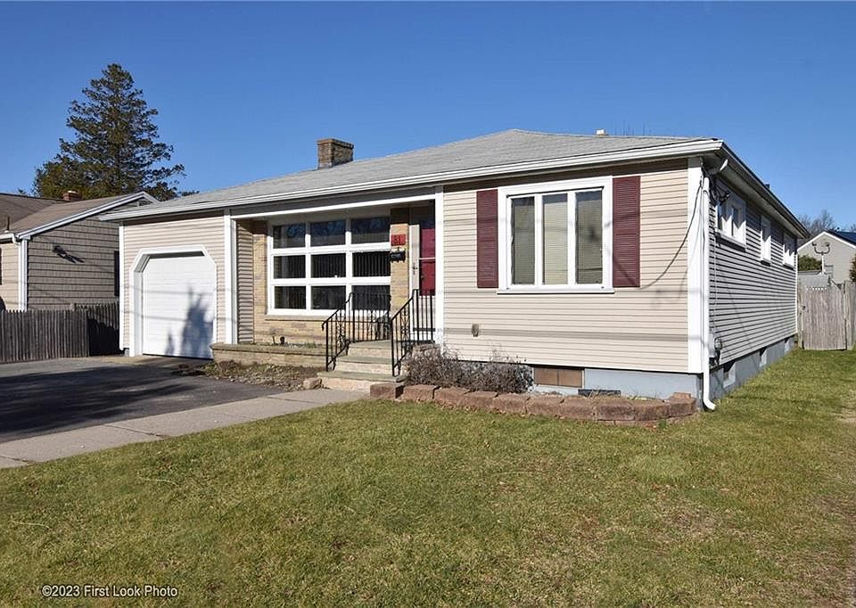 1st image of 81 Hillside Dr