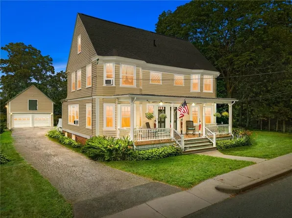 31 Bridge St #2885R, Warren, RI 02885