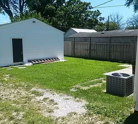 5th image of 619 Waldemere Ave